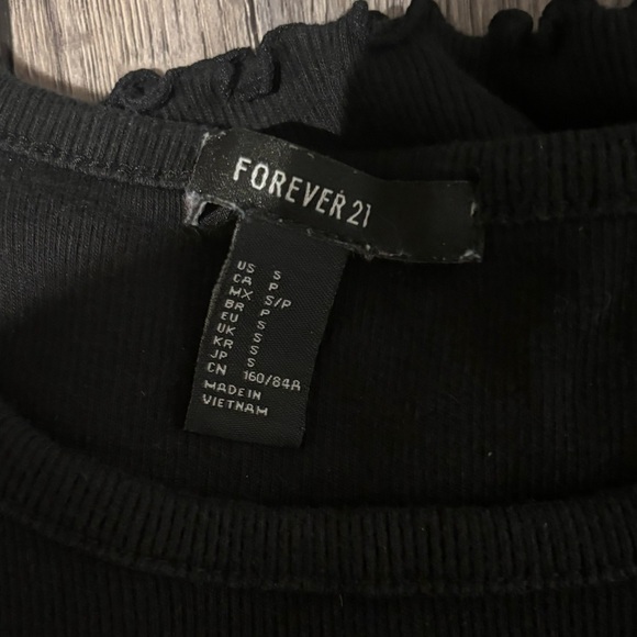 Black Baby Tee - Picture 5 of 5